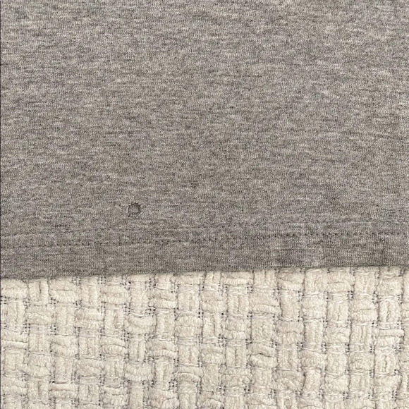 𝅺VINTAGE 90s New York Yankees T-Shirt - Picture 3 of 5